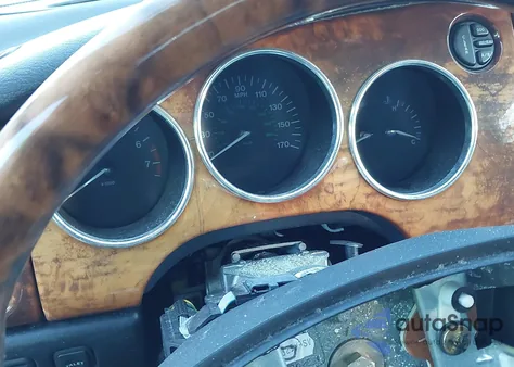 2005 Jaguar Xk8 from USA, damaged, VIN SAJDA42C052A40656